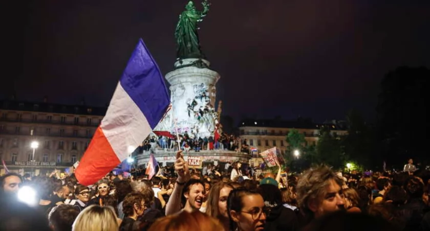 Francja obudziła się w nowej rzeczywistości. Takiego wyniku nikt się nie spodziewał
