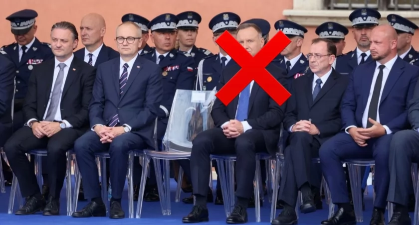 Andrzej Duda olał policjantów w ramach odwetu. 