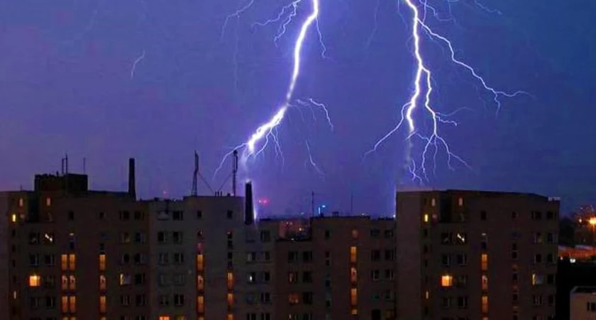 Gdzie jest teraz burza w Polsce? Poważne ostrzeżenia przed wyładowaniami 