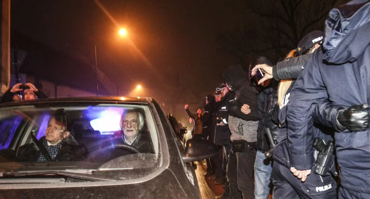 Kolejny miesiąc bez protestów na Wawelu. 