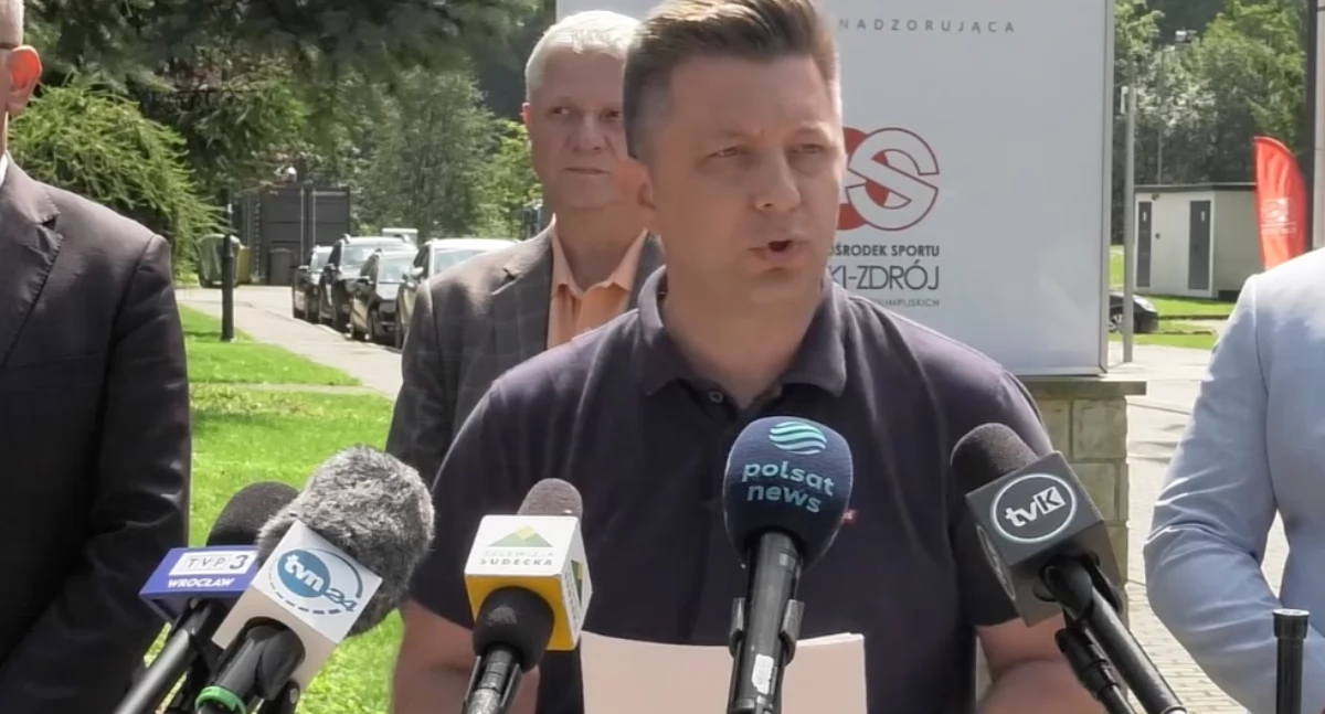 Bodnar złożył wniosek o uchylenie immunitetu Michała Dworczyka. Zdecyduje Parlament Europejski 