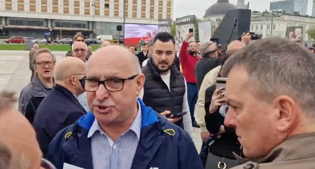 Oglądaj na żywo – 174. miesięcznica smoleńska PiS. Relacja live sprzed pomnika kłamstwa 
