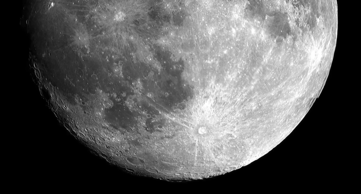 Wiemy, co sprawia, że Krwawy Księżyc jest aż tak czerwony. Astronom wyjaśnia dziwny powód.