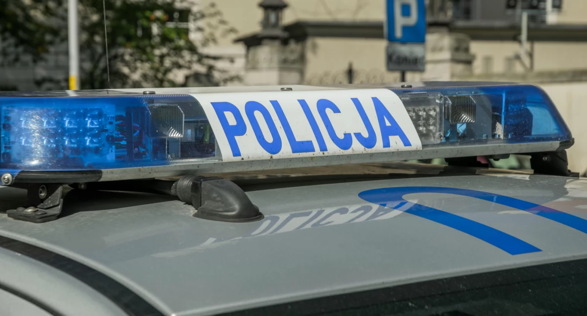 Ma dwa aktywne zakazy kierowania i potrącił dziecko! Uciekł, ale jest już w rękach policji. To znany recydywista