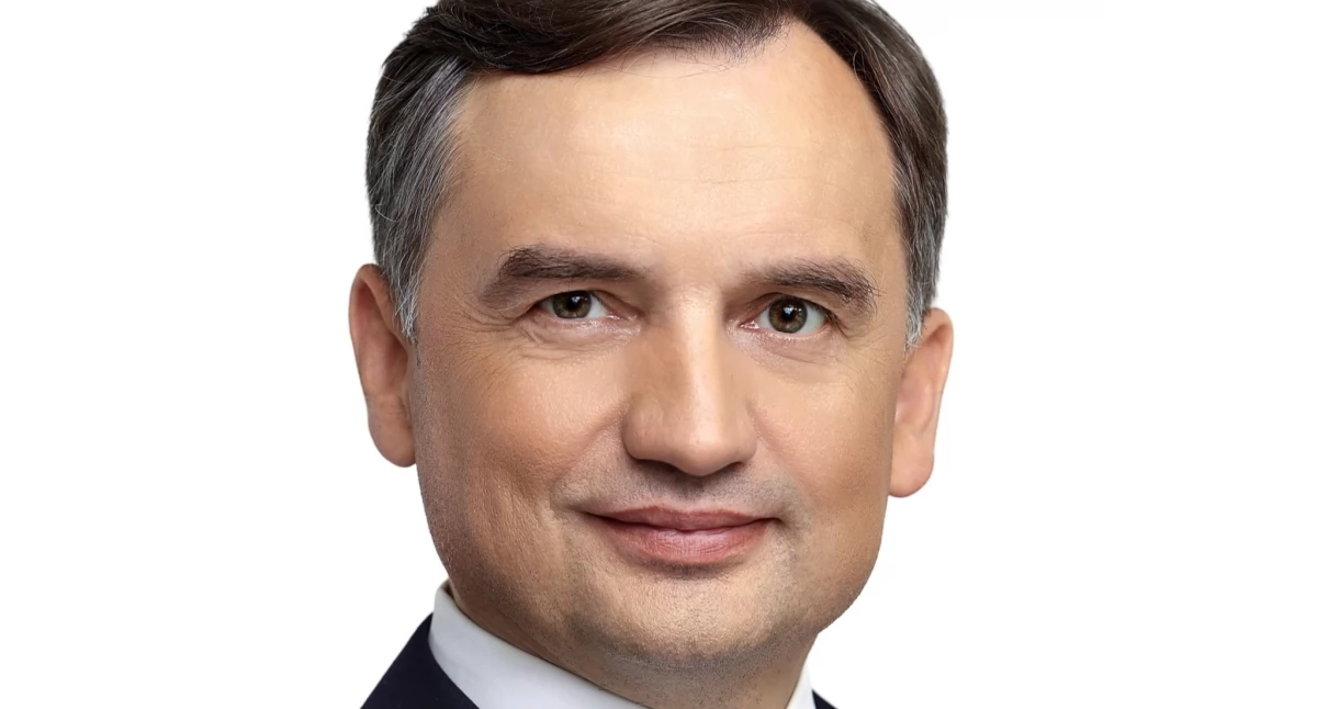 Ziobrze grozi 30 dni aresztu. Plucie w twarz komisji c.d.