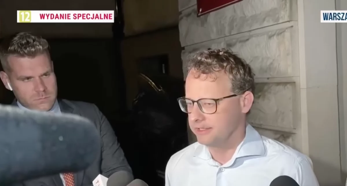 Oskarżony Marcin Romanowski obraża ambasadora USA w Polsce. 