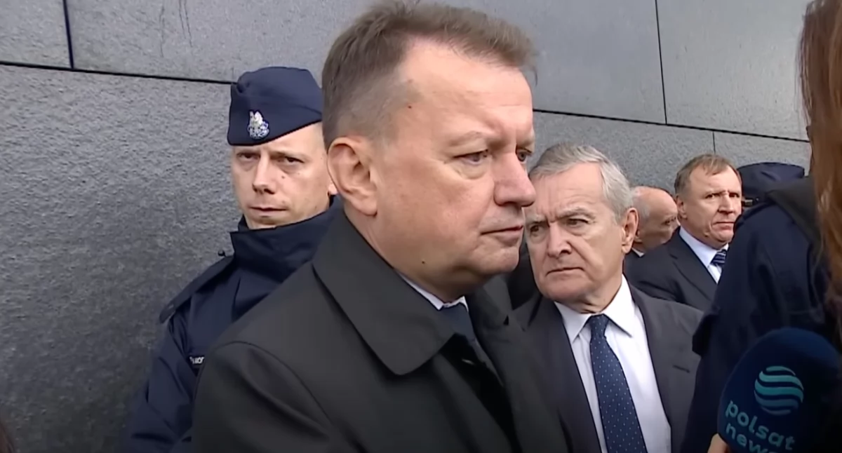 Dziś 175. miesięcznica smoleńska. Kaczyński kradnie wieniec Komosy, prowokacja PiS