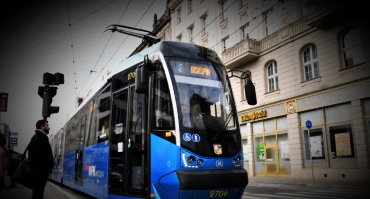 Awaria na zajezdni we Wrocławiu sparaliżowała ruch tramwajowy. Opóźnienia i chaos