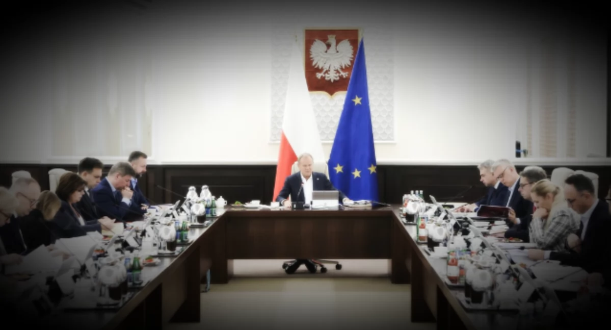 Jutro posiedzenie rządu. Obronność i podatki głównymi tematami dyskusji 