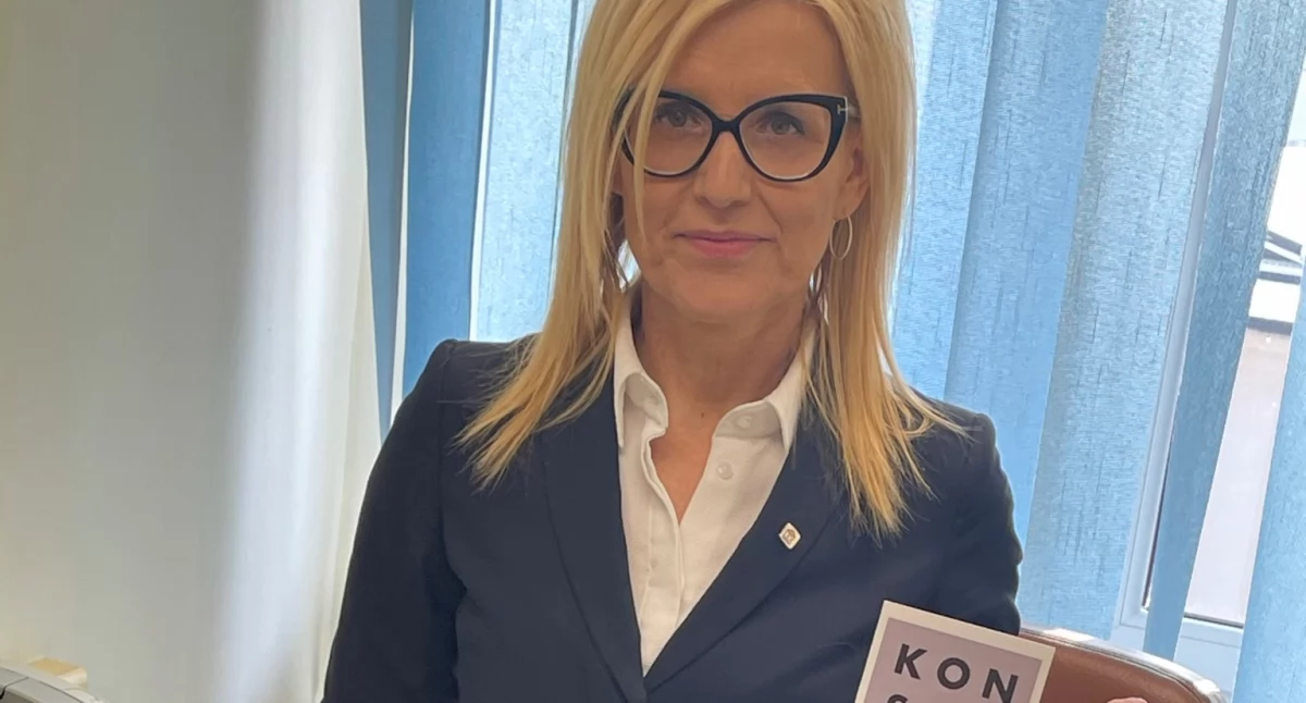 Prok. Ewa Wrzosek już w Prokuraturze Okręgowej. Pokazała listy od ludzi 