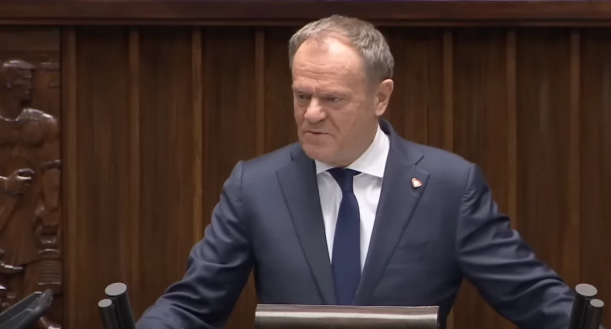 Powszechne szkolenia wojskowe w Polsce. Tusk o tym, kto i kiedy będzie mógł wziąć udział