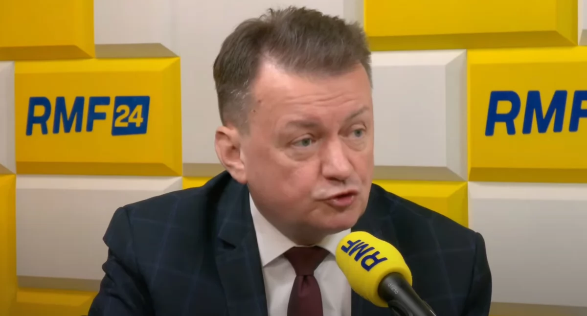 Dziś przesłuchanie Błaszczaka. Usłyszy zarzuty w sprawie zdrady tajemnicy narodowej