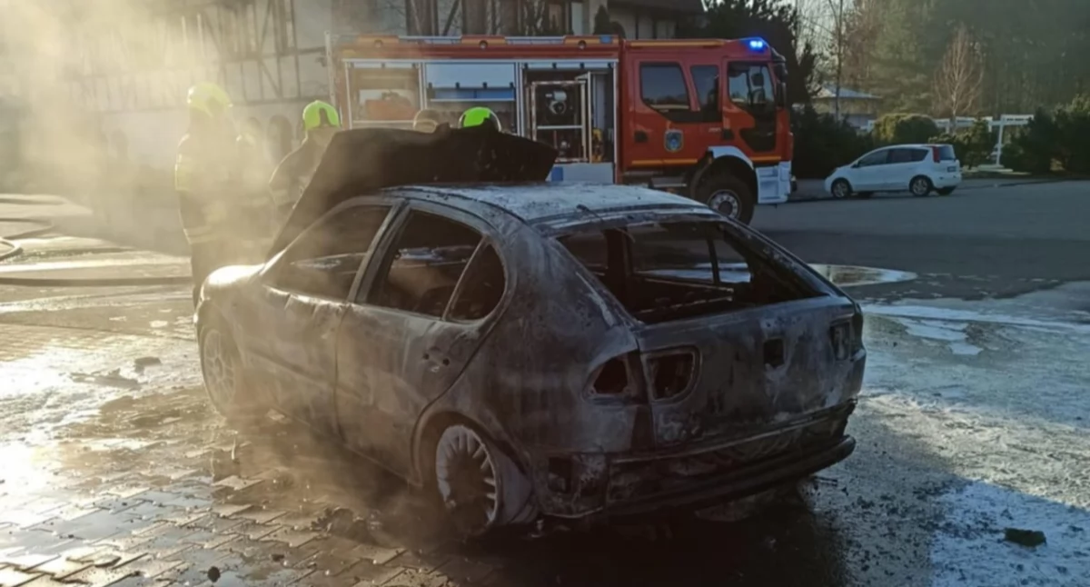 Nieborów: samobójstwo na stacji paliw. Mężczyzna spłonął, 22-latek sam się podpalił