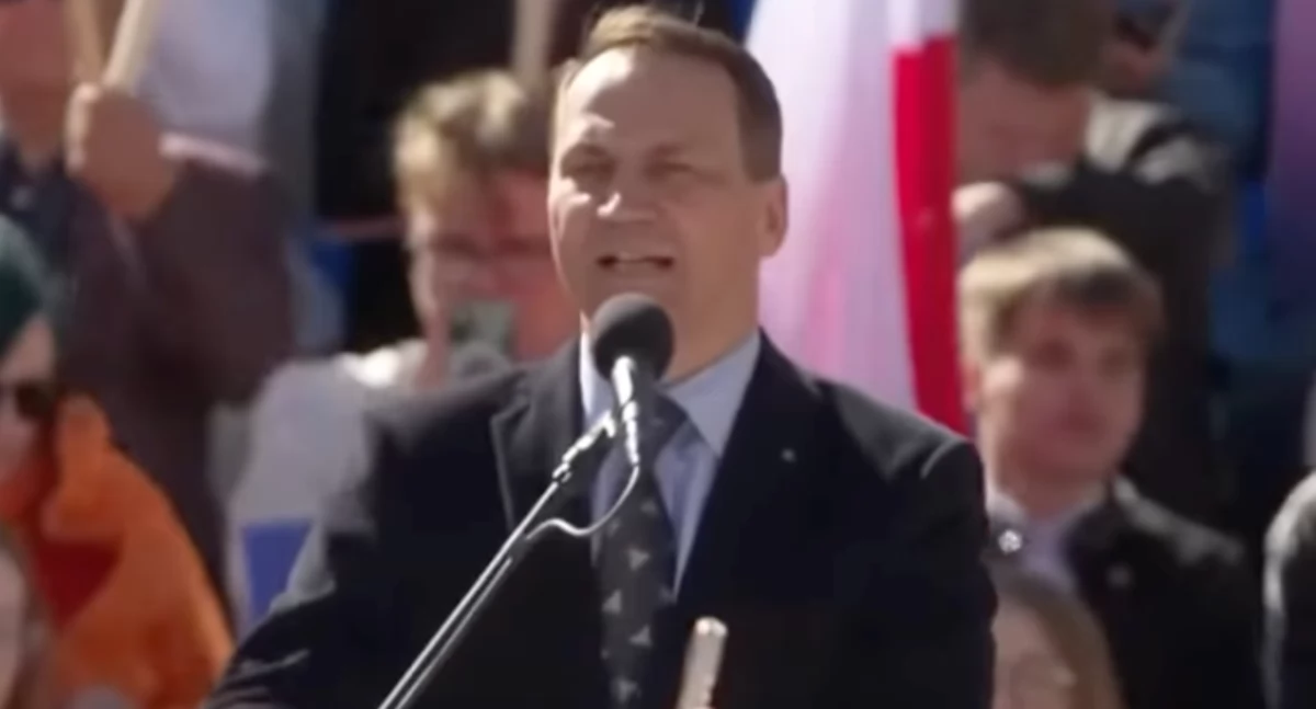 Radosław Sikorski krytykuje prezydenta. „Duda utrudnia pracę rządowi”