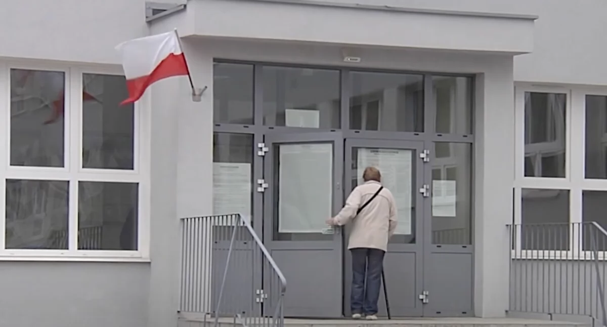 Wybory prezydenckie rozpoczęte bez incydentów. Policja: 122 przypadki złamania ciszy wyborczej
