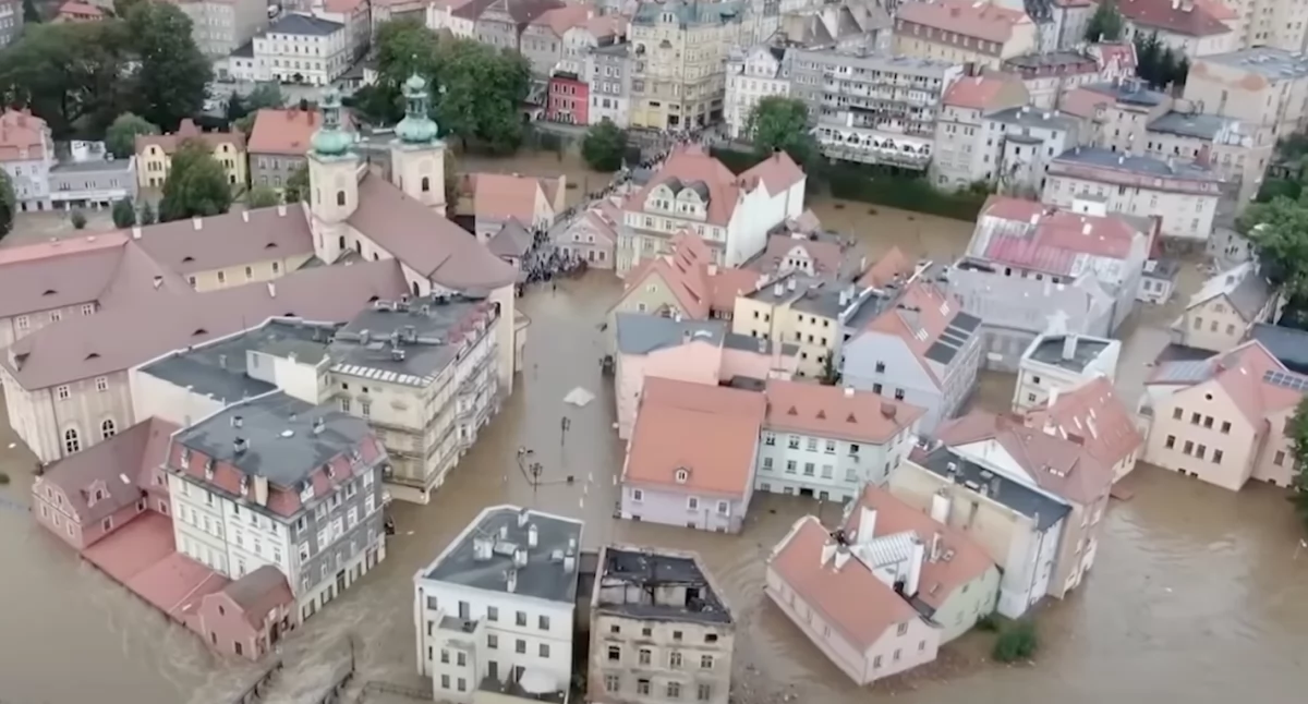 Uspokojenie sytuacji w Beskidach. Pogotowia przeciwpowodziowe odwołane