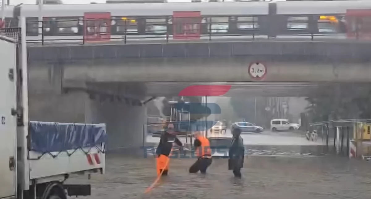 Pogotowie przeciwpowodziowe na Śląsku. Ewakuowano ponad tysiąc dzieci