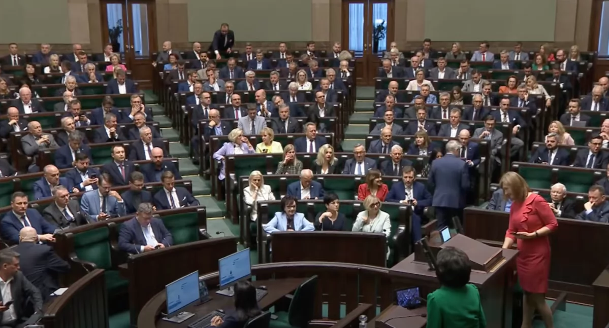 Sejm rozpoczął posiedzenie. W agendzie m.in. CPK i prawo jazdy od 17 roku życia