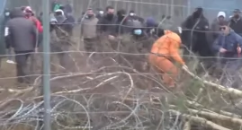 Atak migranta na polskiego żołnierza przy granicy. Co wiadomo o stanie ofiary?