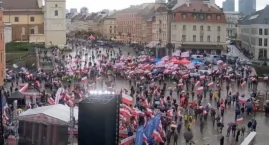 Frekwencyjna porażka manifestacji PiS. Tusk pogratul…