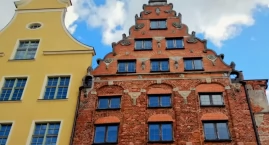 Nówka-starówka w Elblągu. Tak odbudowano zniszczone Stare Miasto