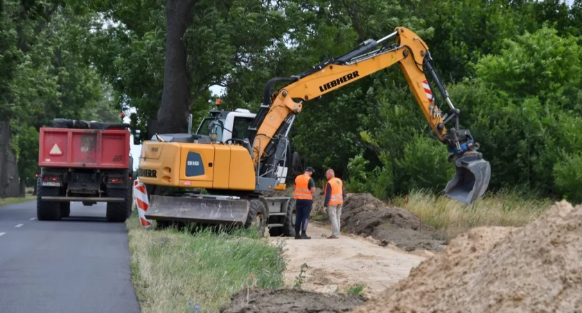 Trwają prace przy budowie ścieżki rowerowej z Morownicy do Śmigla