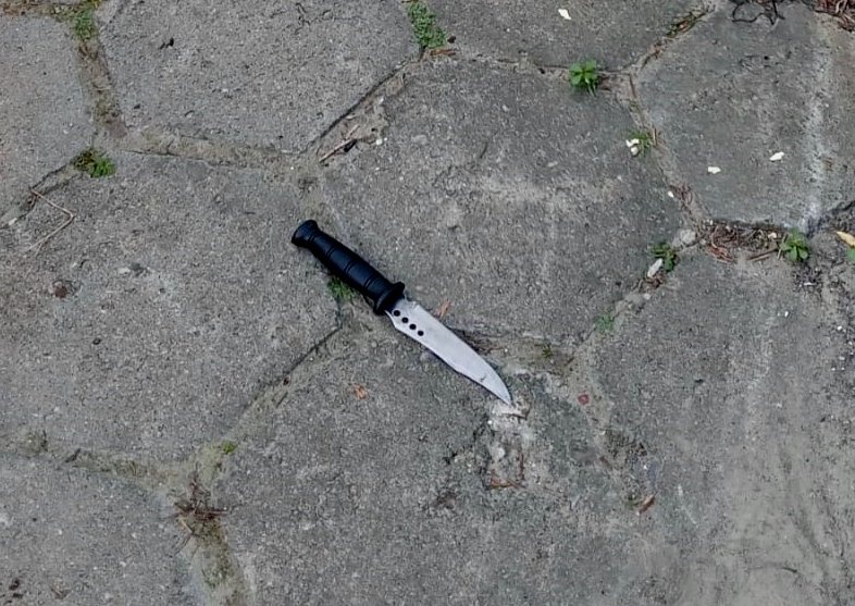Nożownik zatrzymany. Groził nożem przechodniom