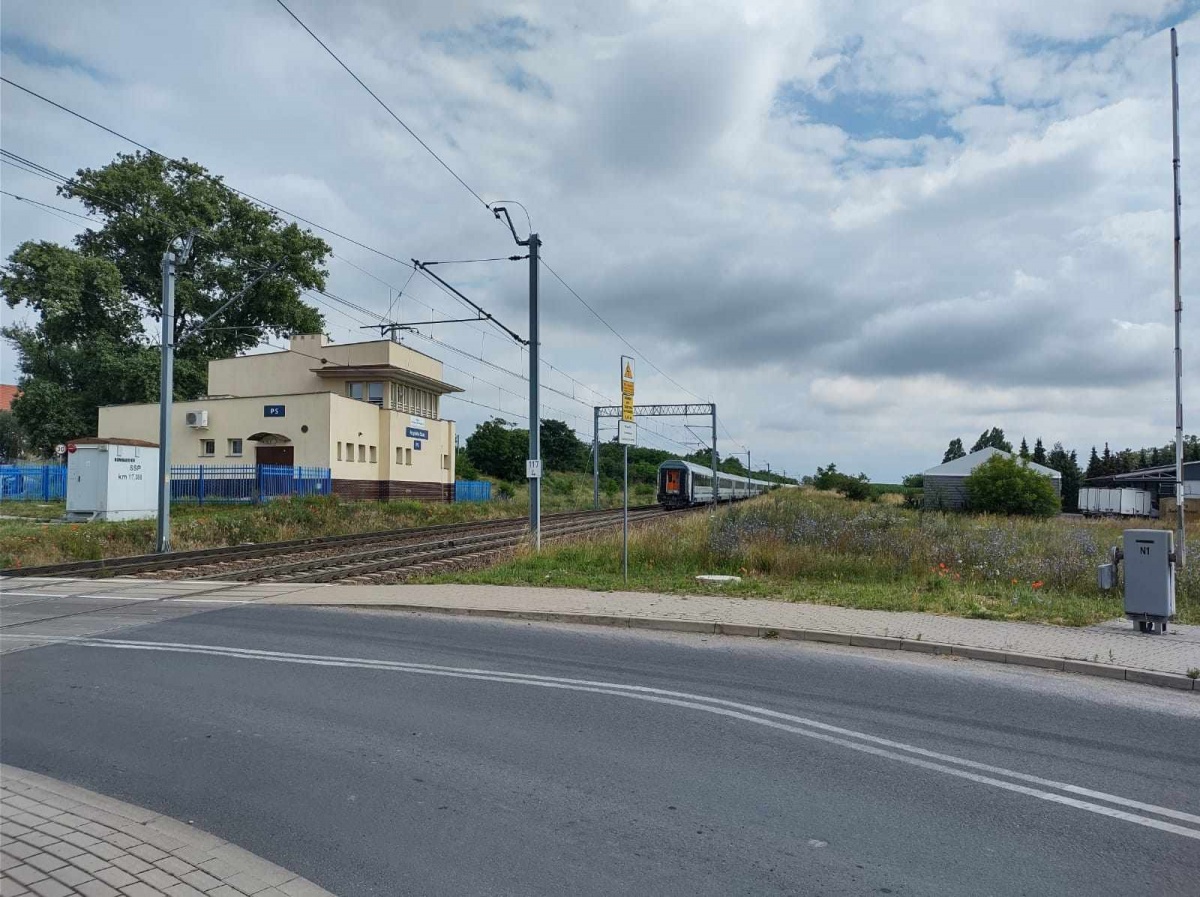 Tragedia na torach w Przysiece. Nie żyje mężczyzna.
