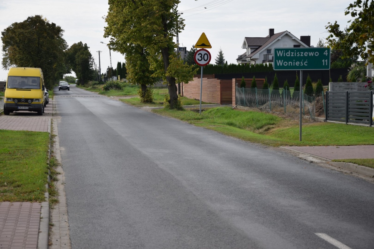 Zamknięta droga Czarkowo - Widziszewo
