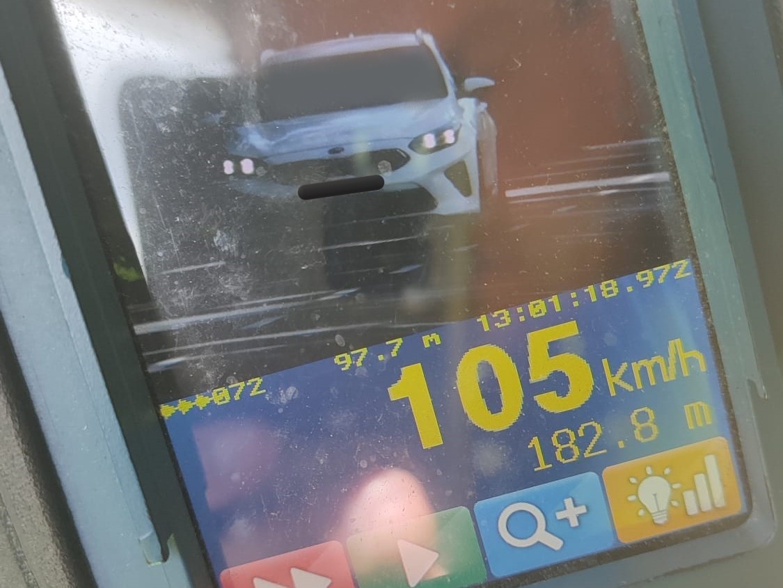 105 km/h w terenie zabudowanym!