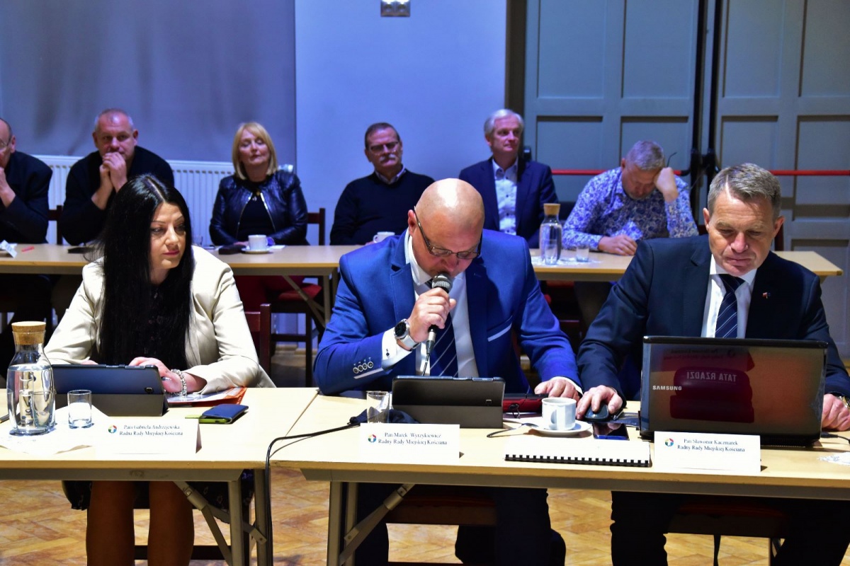Radni chcą powołania specjalnej komisji w sprawie Rynku! Przedsiębiorcy piszą do radnych!