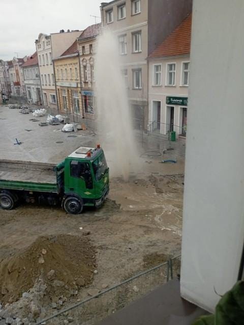Ktoś otworzył hydrant? To nie test fontanny!