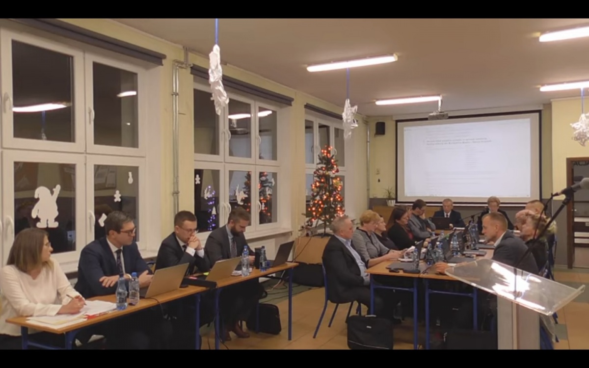 Obniżyli wynagrodzenie burmistrza. Jednomyślnie!