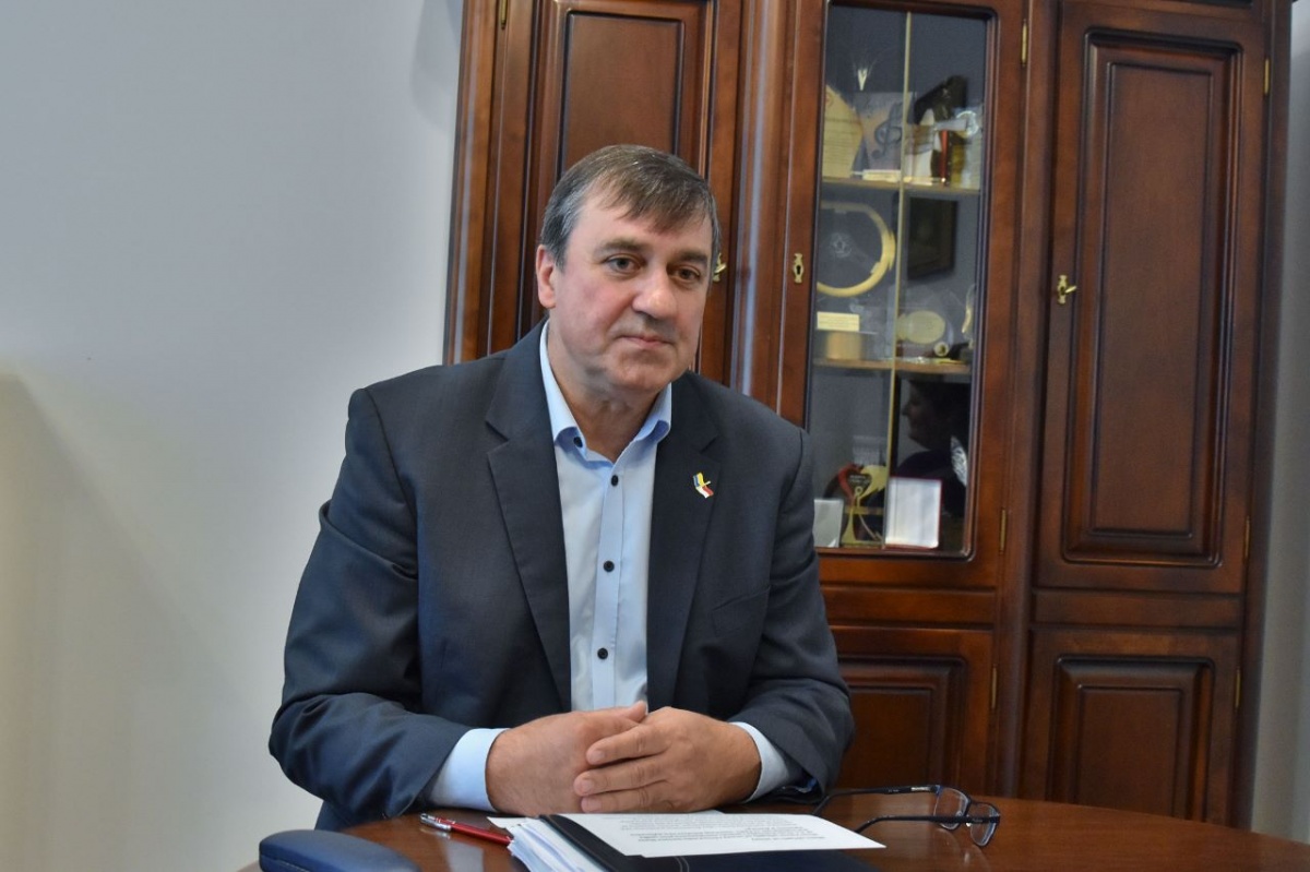 Miasto zrywa umowę na remont Rynku!