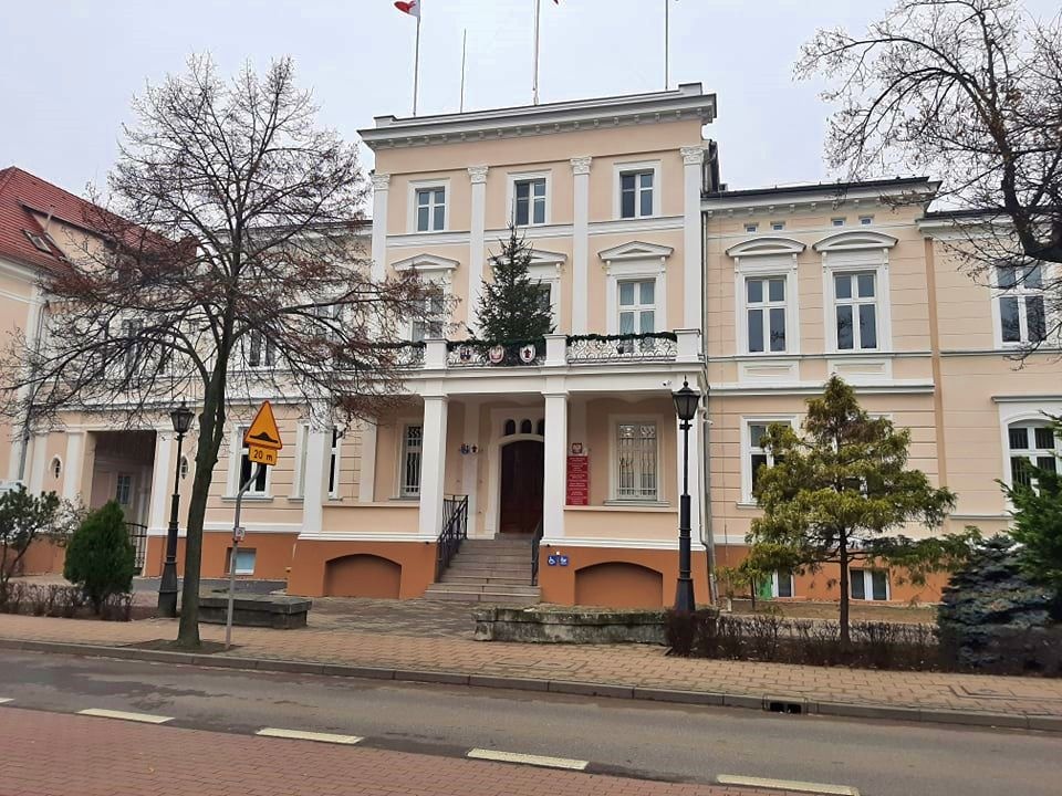 Obligacje w większości na spłatę kredytów i innych obligacji!