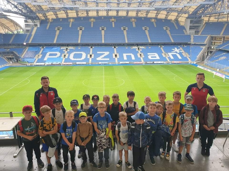 Wakacje z Obrą. Treningi, wyjazdy i zabawa