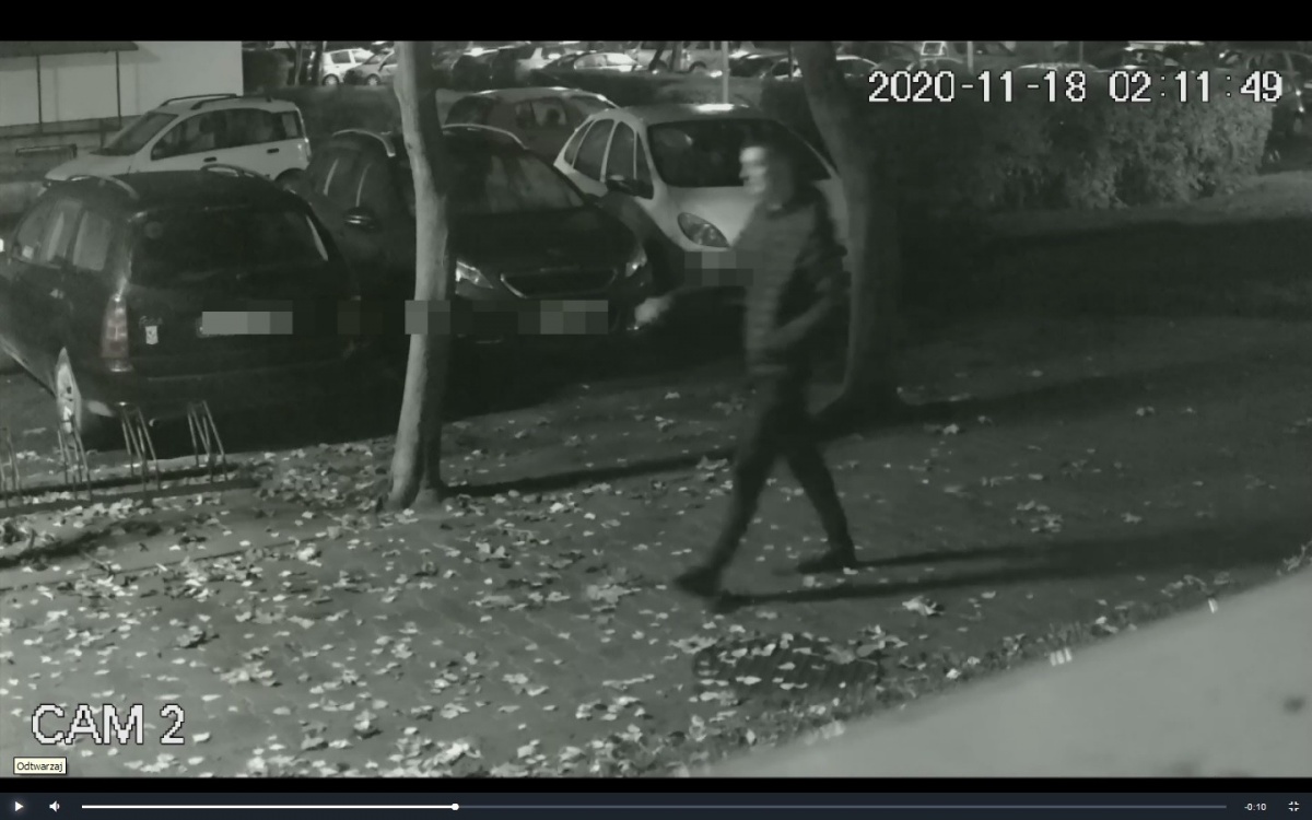 Policja szuka sprawców kradzieży. Udostępniono nagranie!