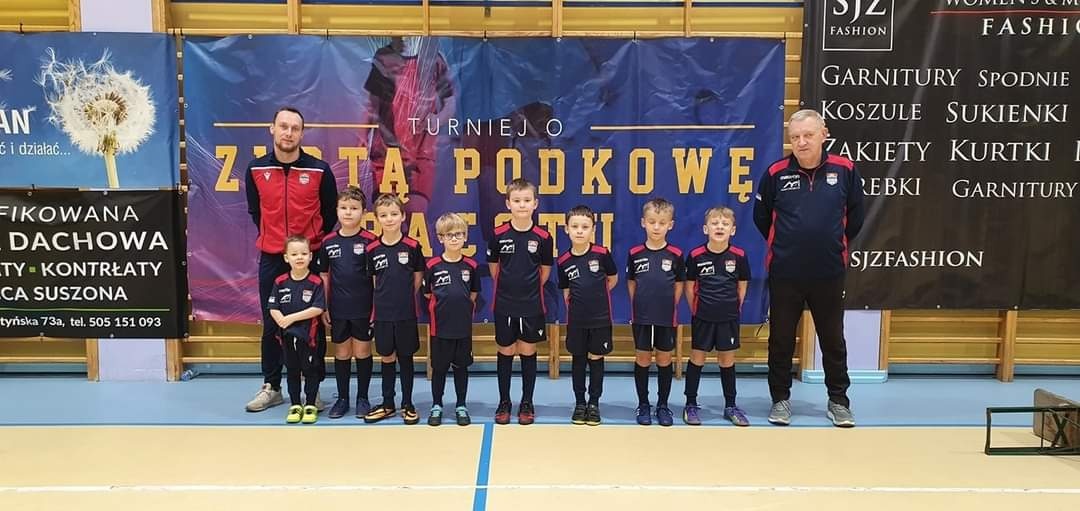 Młodzi piłkarze Obry na turnieju o Złotą Podkowę!