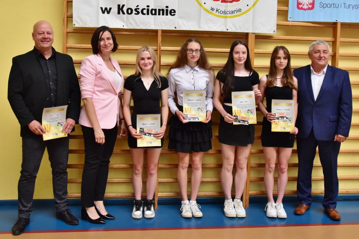 Sportowe podsumowanie roku Szkolnego Związku Sportowego [ZDJĘCIA]