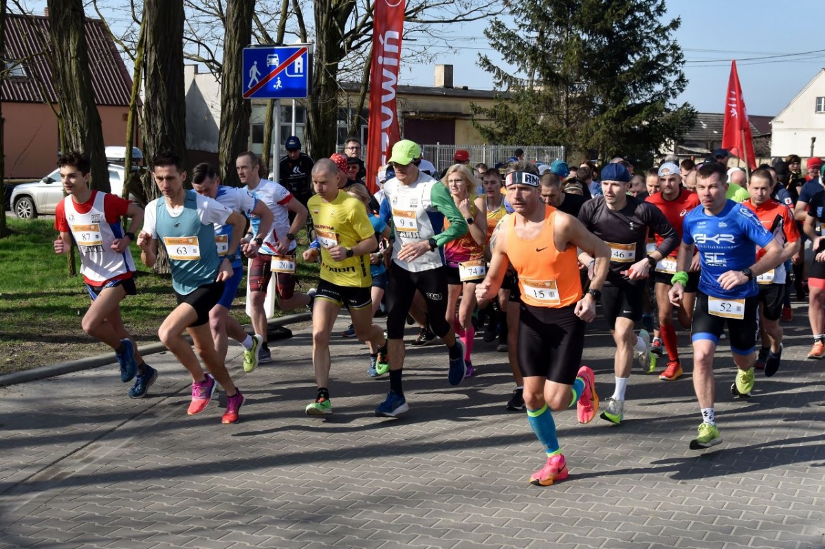 Powstańcze Biegi Przełajowe w Krzywiniu [ZDJĘCIA]