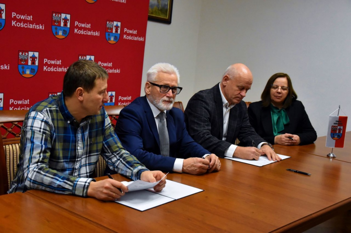 Podpisano umowę na przebudowę drogi Czarkowo - Widziszewo