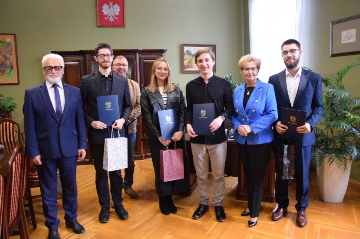 Nagrody starosty za osiągnięcia naukowe i artystyczne [ZDJĘCIA]