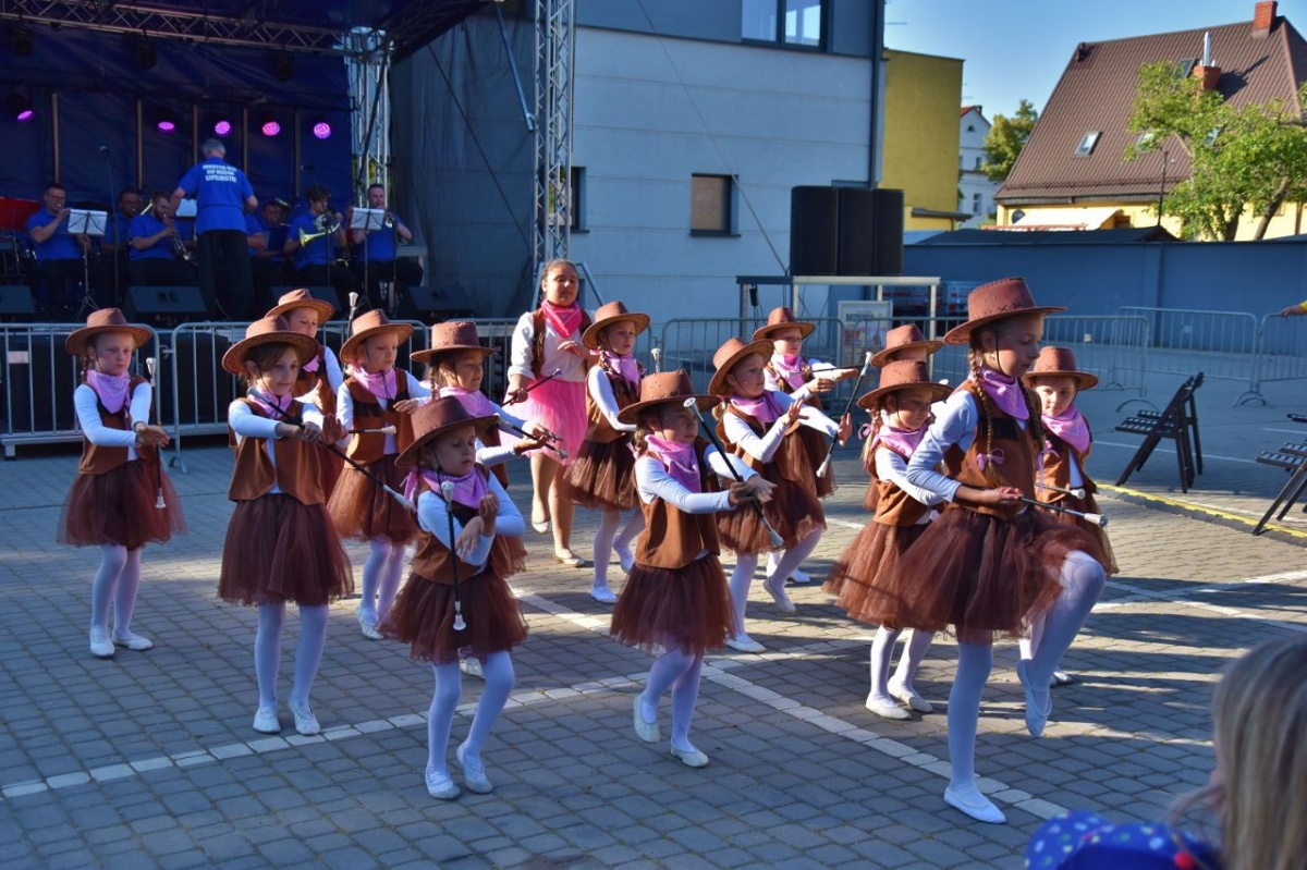 Dni Kościana - orkiestry i mażoretki [ZDJĘCIA]