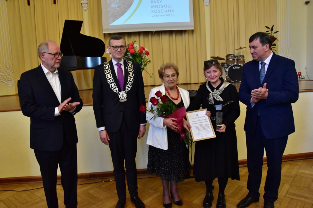 Kościan dziękuje. Uroczysta sesja Rady [ZDJĘCIA]