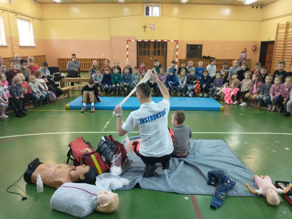 Pokazy pierwszej pomocy w Bronikowie i St. Bojanowie