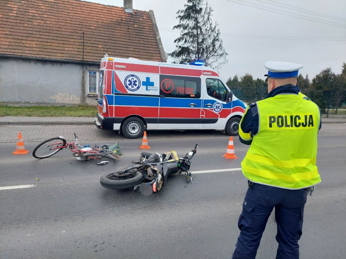 Zderzenie skutera z rowerem [ZDJĘCIA]