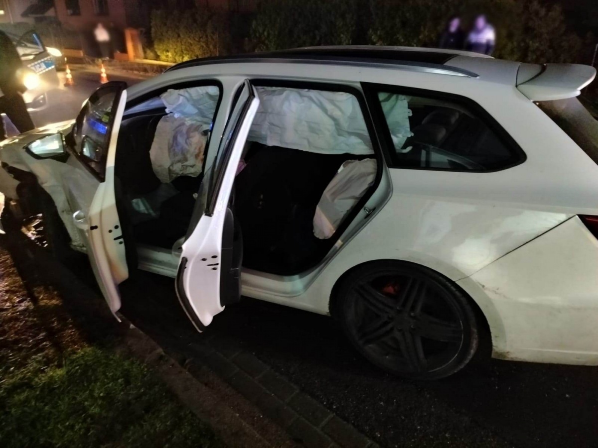 Wypadek w Śmiglu. Cztery osoby trafiły do szpitala [ZDJĘCIA]
