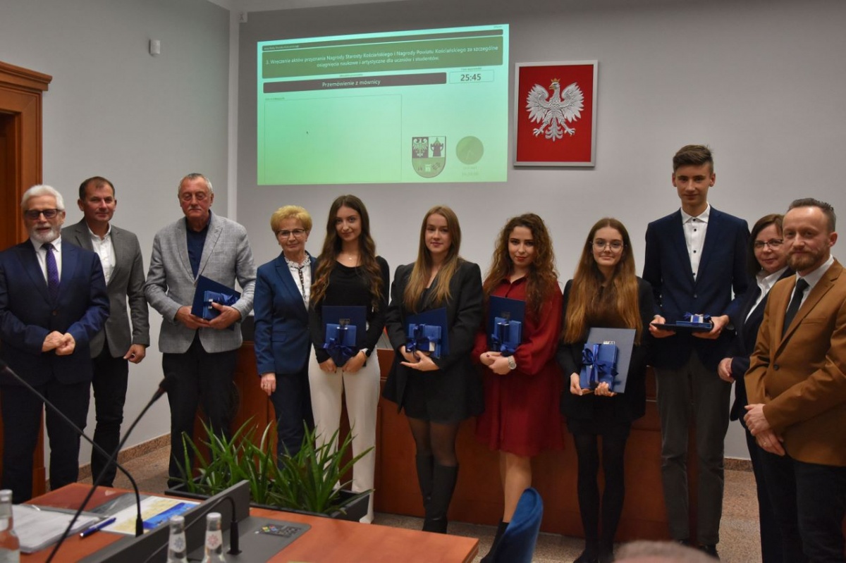 Nagrody dla uczniów i studentów