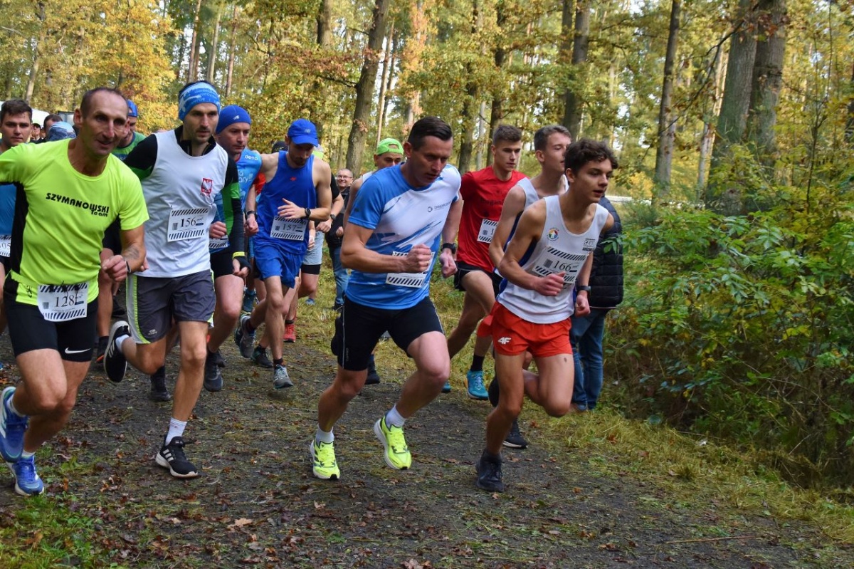 Śmigielski Półmaraton i Marsz Nordic Walking [ZDJĘCIA]