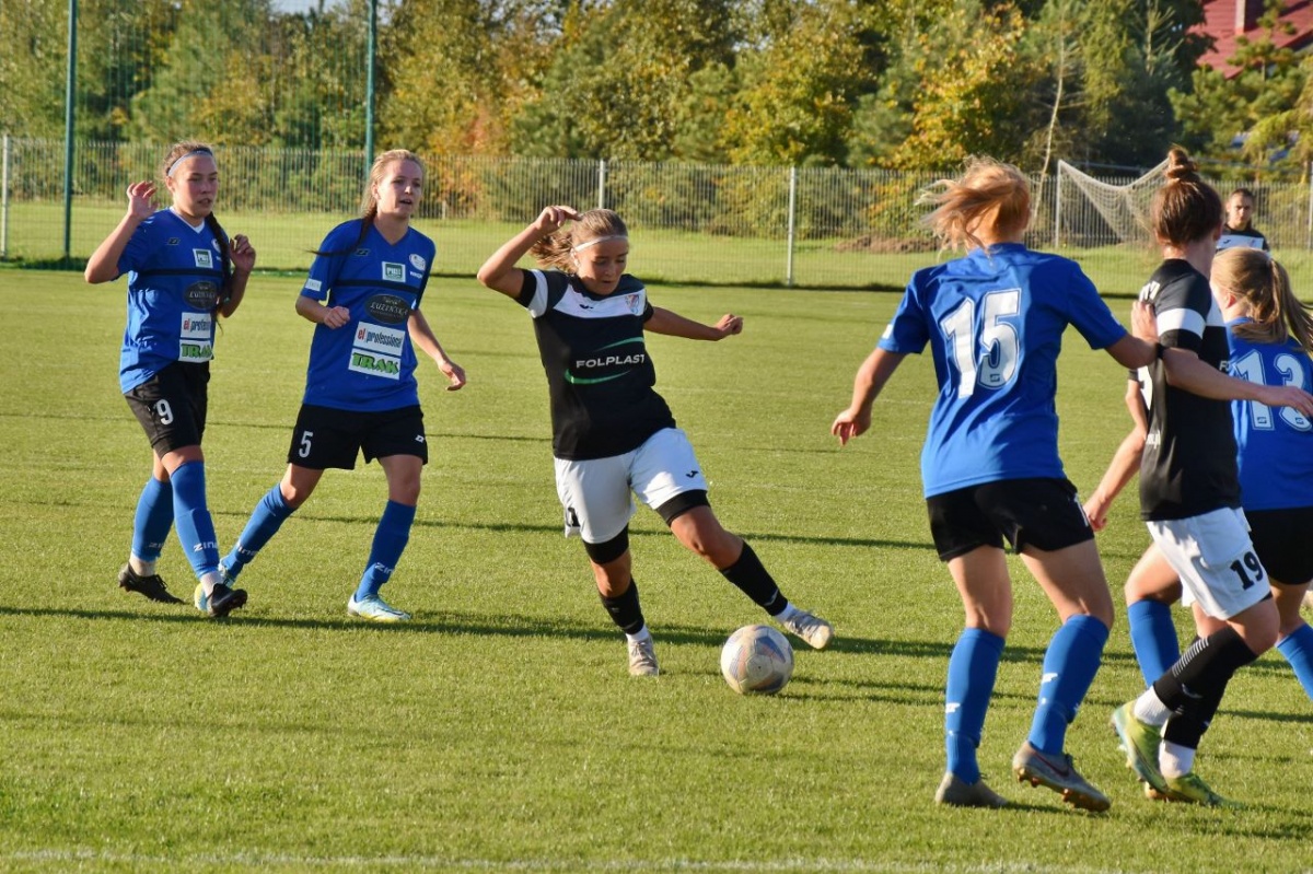 Juna-Trans wygrywa 5:0. Hat-trick Skorupskiej!